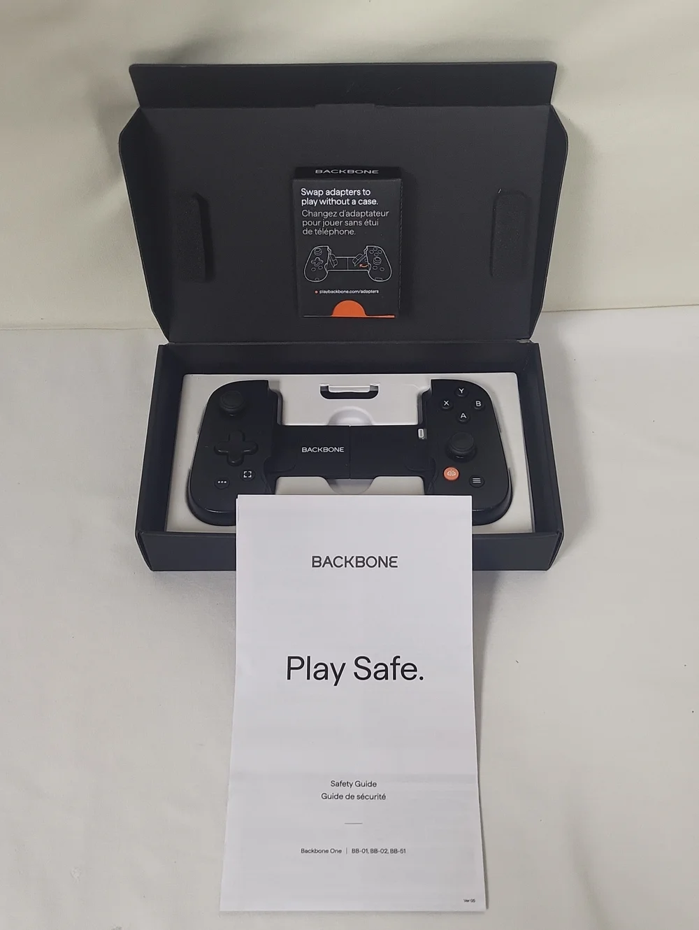 Backbone One Mobile Gaming Controller 2nd Gen NWOT